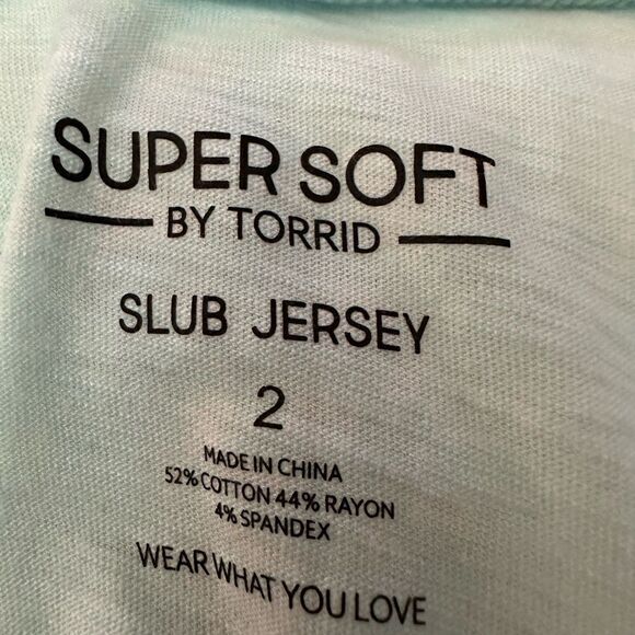 Torrid USA Relaxed Fit Super Soft Slub
Crew Neck Crop Tee - Picture 6 of 6